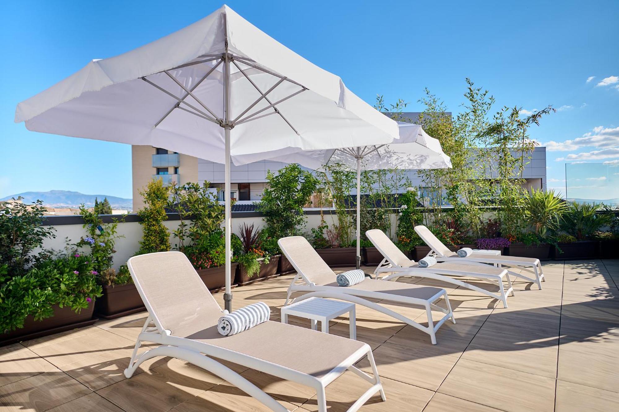 Apartamentos Luna Suites Granada Esterno foto