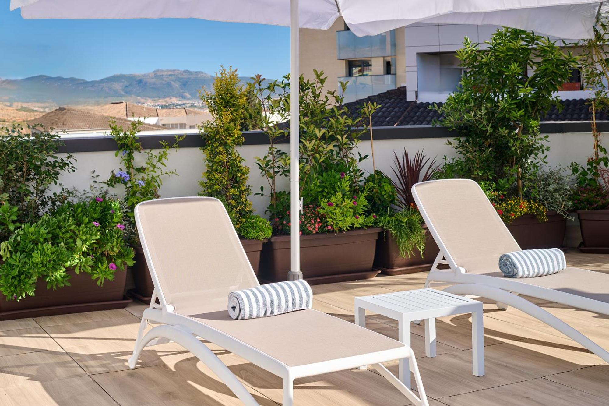 Apartamentos Luna Suites Granada Esterno foto