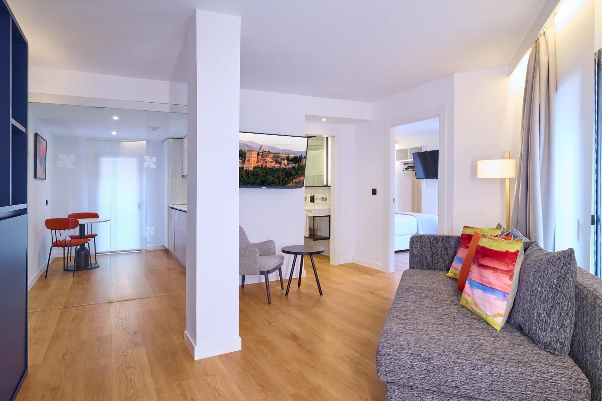 Apartamentos Luna Suites Granada Esterno foto